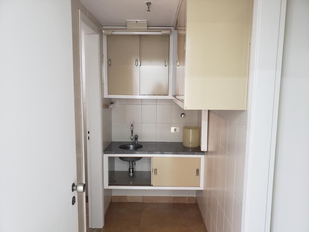 Sala Comercial para para aluguel no Centro na cidade de Ribeirão Preto: 