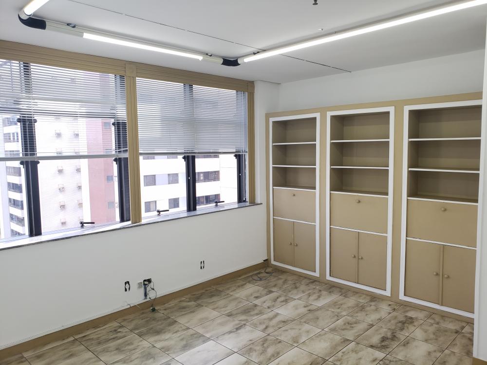 Sala Comercial para para aluguel no Centro na cidade de Ribeirão Preto: 