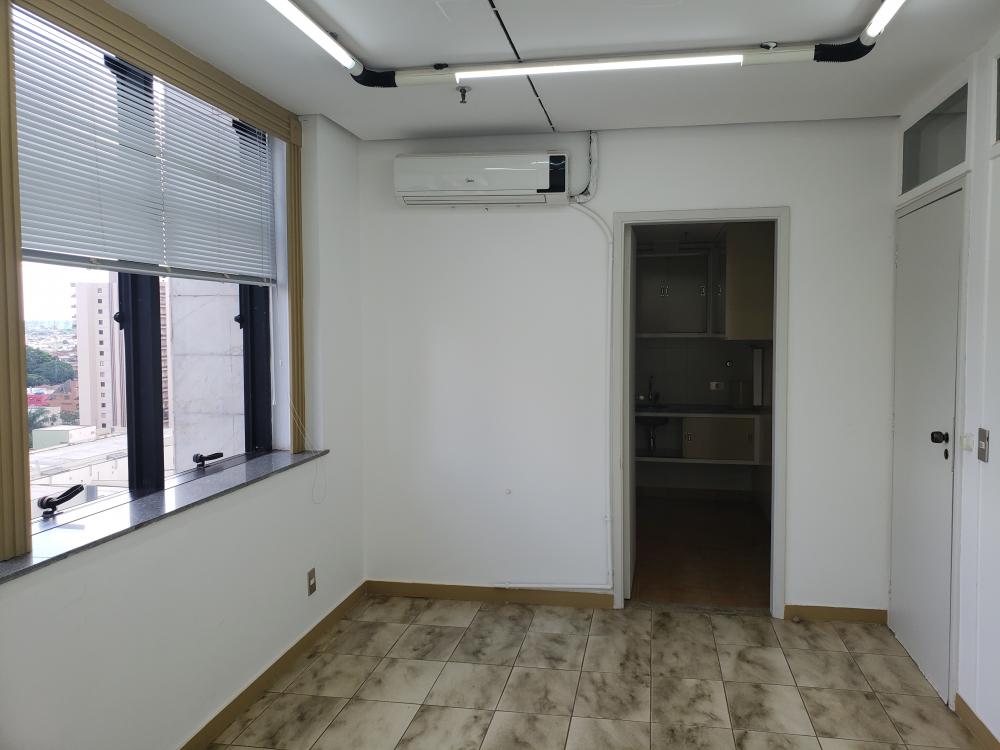 Sala Comercial para para aluguel no Centro na cidade de Ribeirão Preto: 