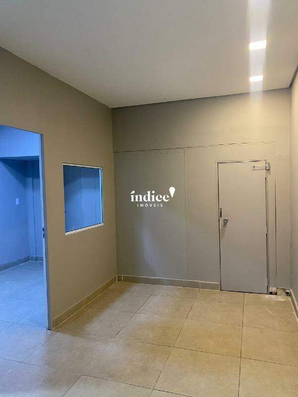 Salão Comercial para para aluguel no Centro na cidade de Ribeirão Preto: 