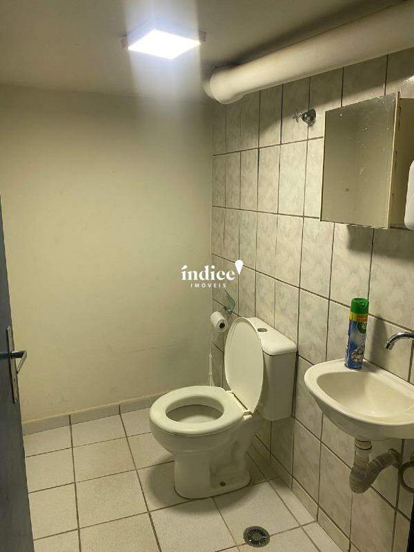 Salão Comercial para para aluguel no Centro na cidade de Ribeirão Preto: 