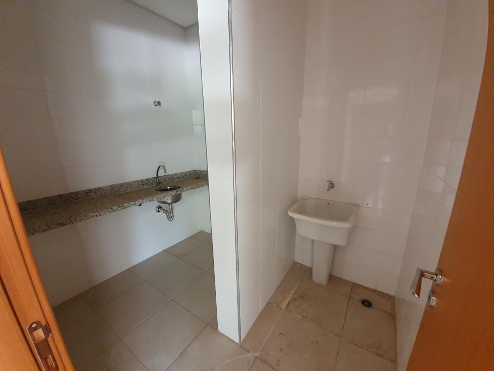 Sala Comercial para para aluguel no Jardim Botânico na cidade de Ribeirão Preto: 