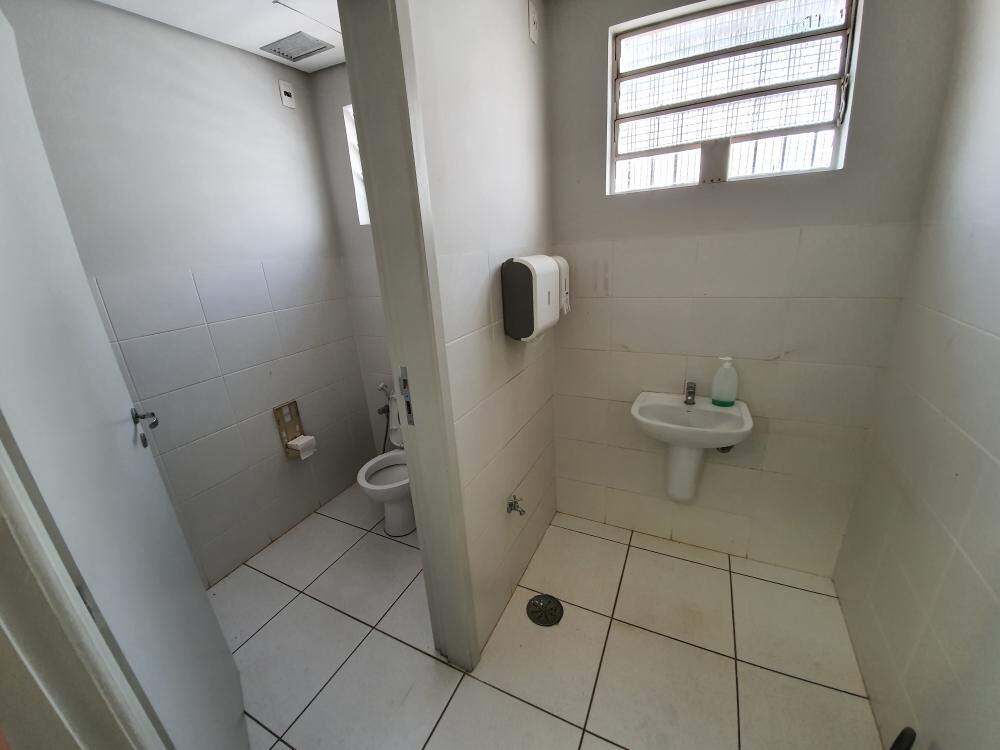 Salão Comercial para para aluguel no Jardim Sumaré na cidade de Ribeirão Preto: 
