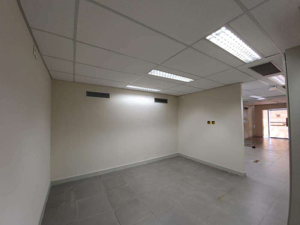 Salão Comercial para para aluguel no Jardim Sumaré na cidade de Ribeirão Preto: 