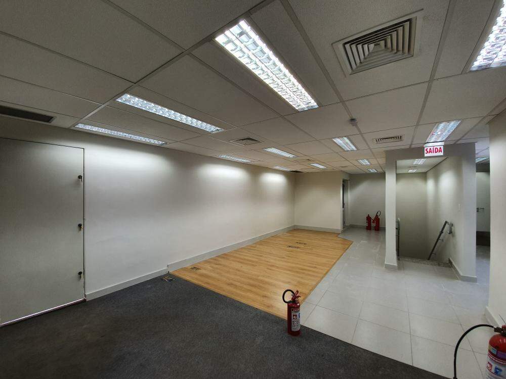 Salão Comercial para para aluguel no Jardim Sumaré na cidade de Ribeirão Preto: 