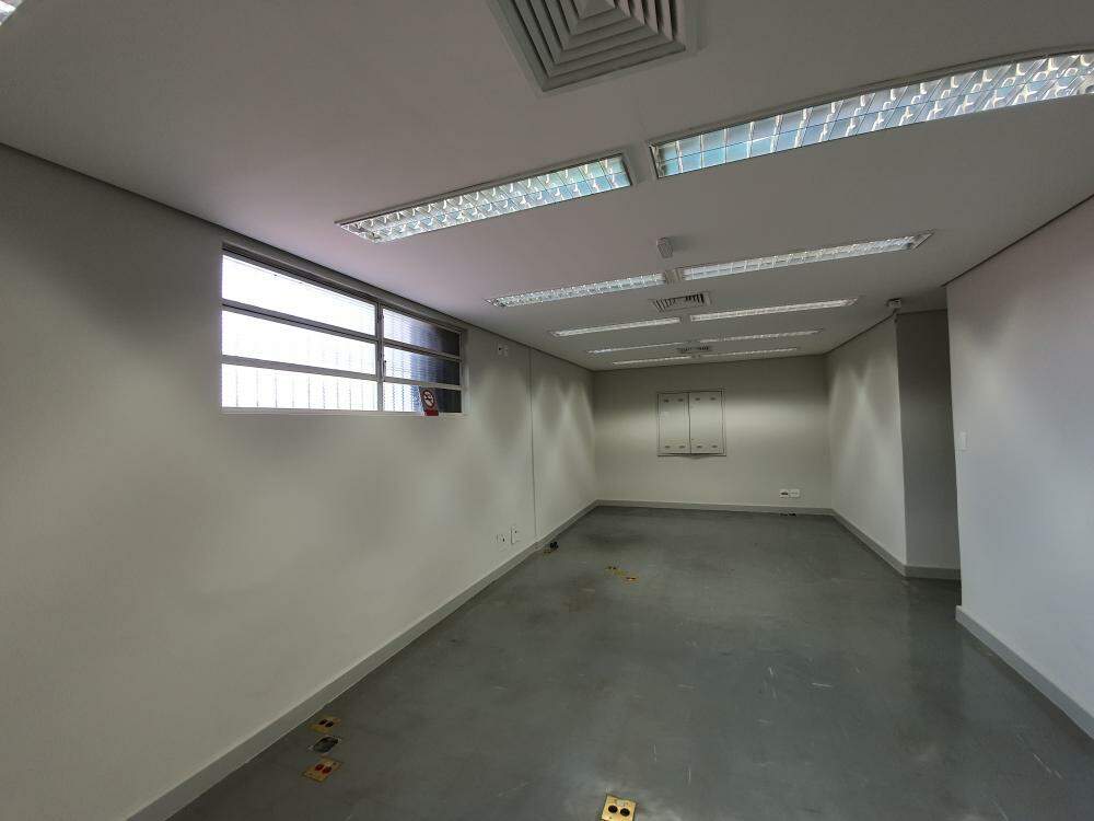 Salão Comercial para para aluguel no Jardim Sumaré na cidade de Ribeirão Preto: 
