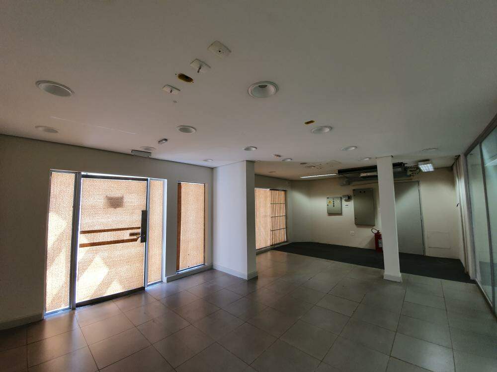 Salão Comercial para para aluguel no Jardim Sumaré na cidade de Ribeirão Preto: 