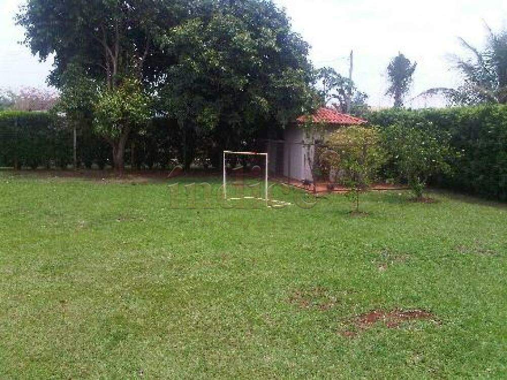 Casas Condomínio para à venda no Zona Rural na cidade de Jardinópolis: 