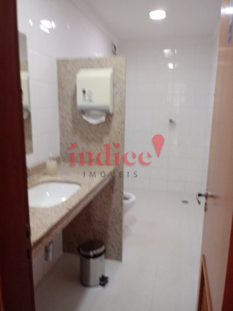 Coberturas para à venda no Centro na cidade de Ribeirão Preto: 