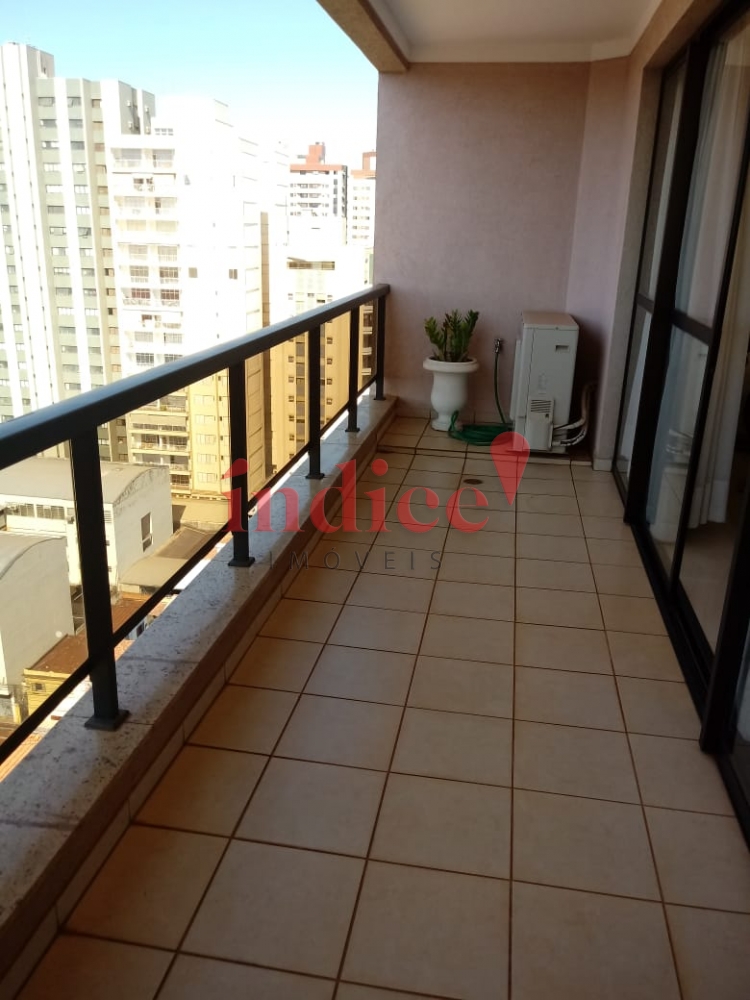 Coberturas para à venda no Centro na cidade de Ribeirão Preto: 