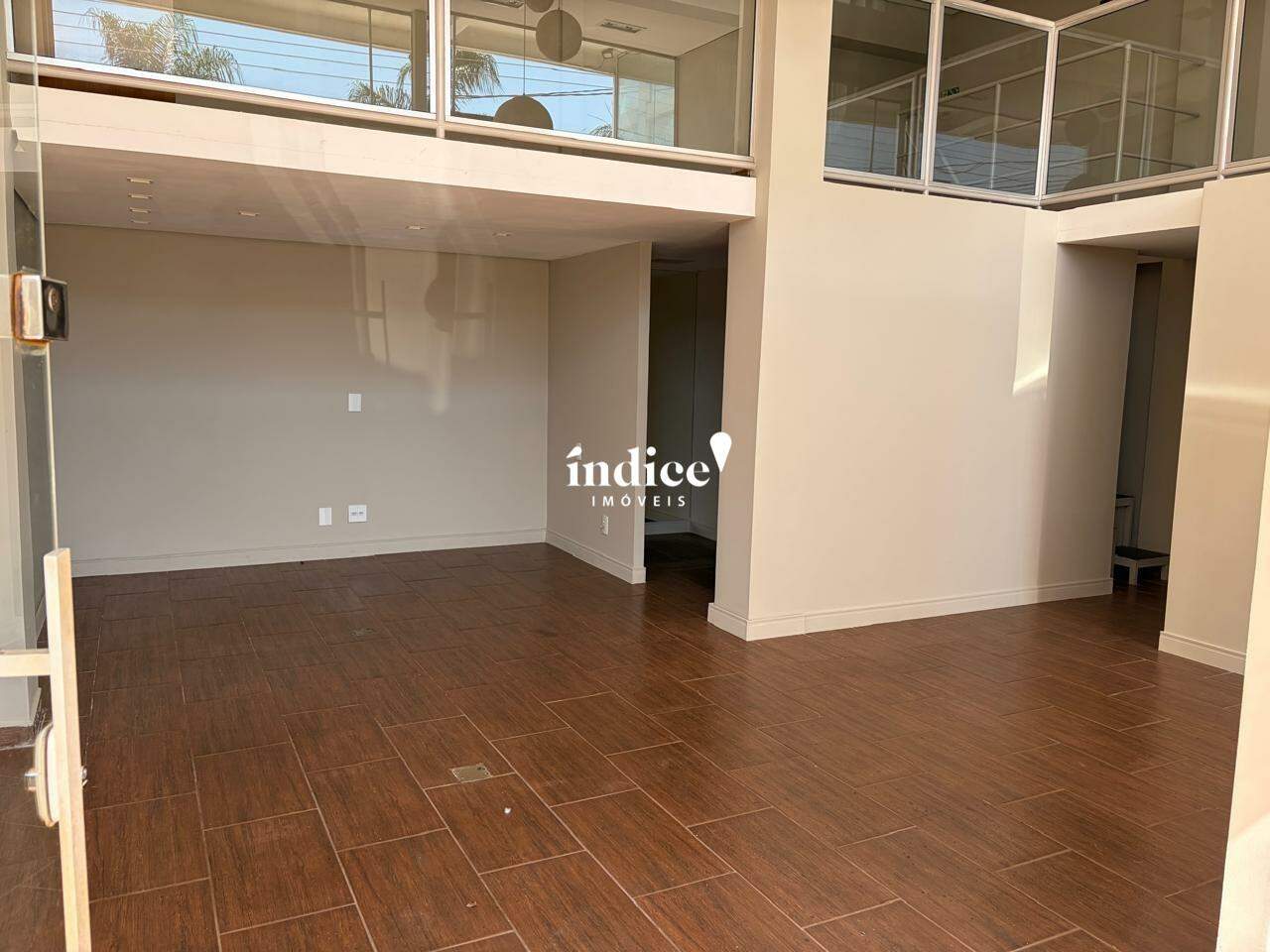 Salão Comercial para para aluguel no Jardim Irajá na cidade de Ribeirão Preto: 