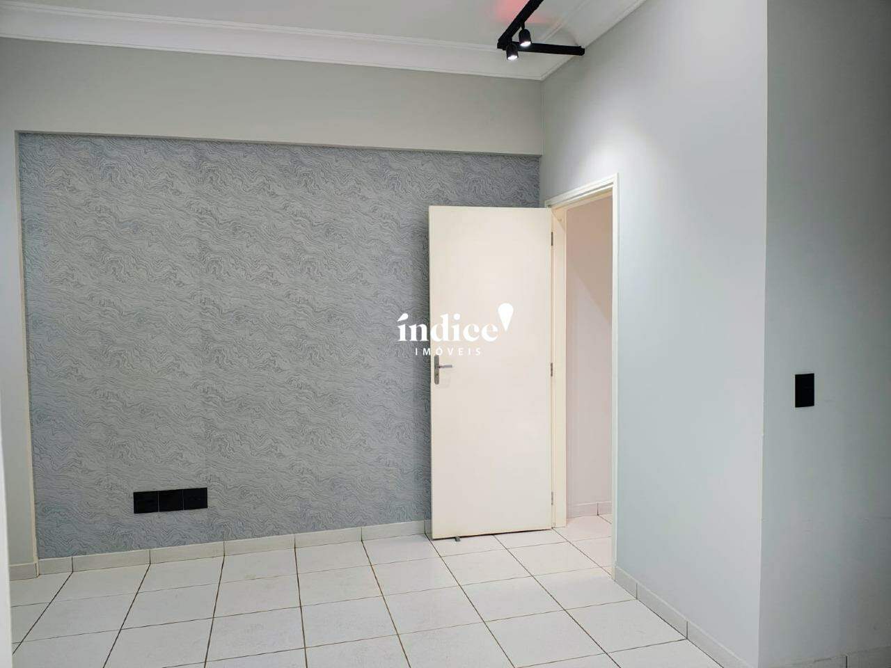 Sala Comercial para à venda no Jardim Califórnia na cidade de Ribeirão Preto: recepção da sala