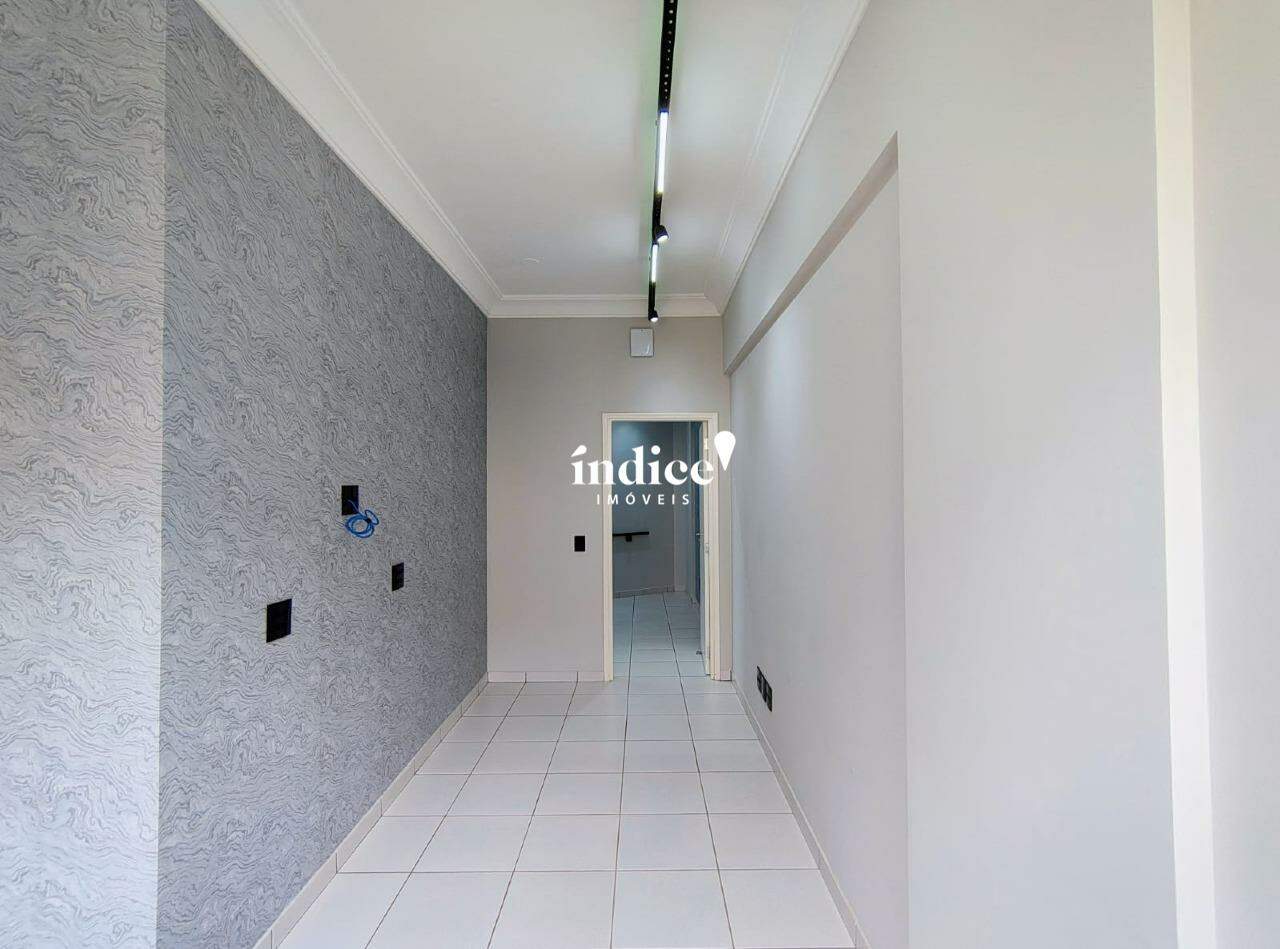 Sala Comercial para à venda no Jardim Califórnia na cidade de Ribeirão Preto: corredor
