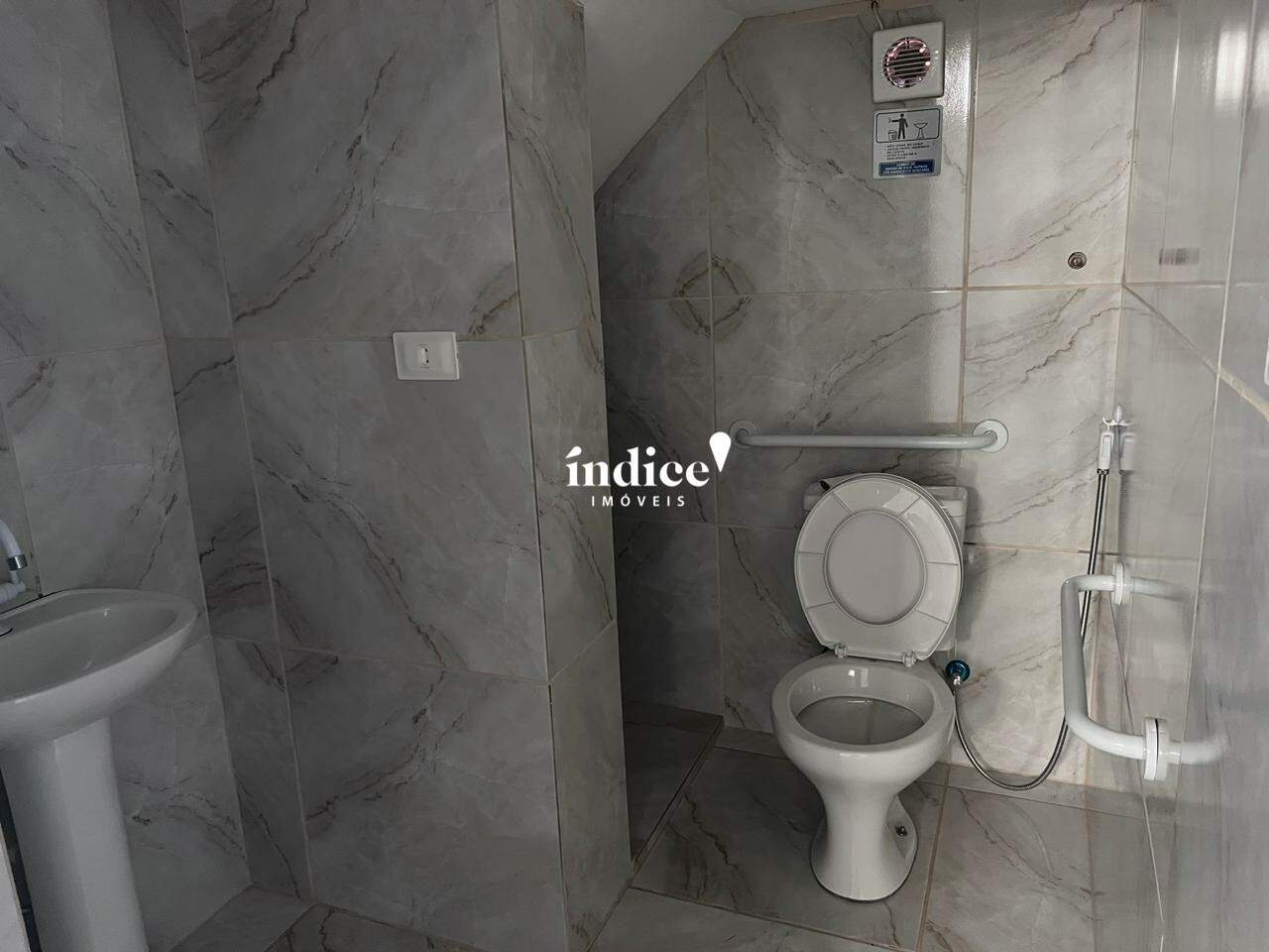 Casa Comercial para para aluguel no Jardim América na cidade de Ribeirão Preto: 
