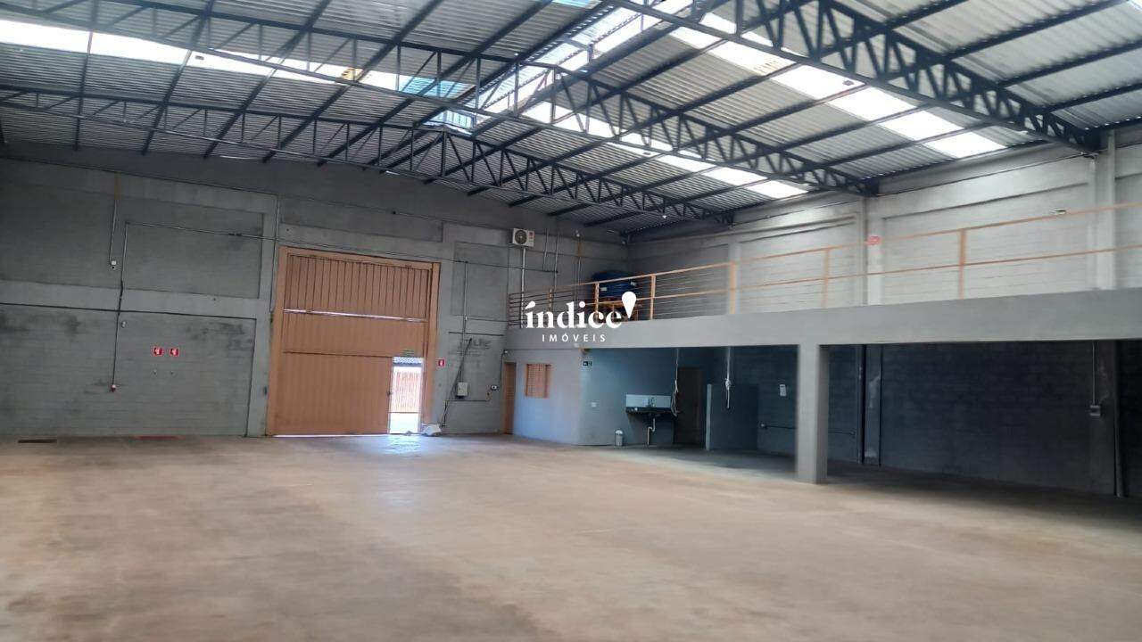 Salão Comercial para para aluguel no Recreio Anhangüera na cidade de Ribeirão Preto: 