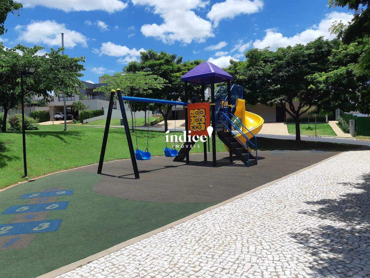 Terrenos Condomínio para à venda no Vila do Golf na cidade de Ribeirão Preto: 
