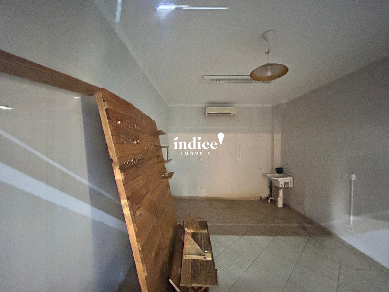 Salão Comercial para para aluguel no Jardim João Rossi na cidade de Ribeirão Preto: 