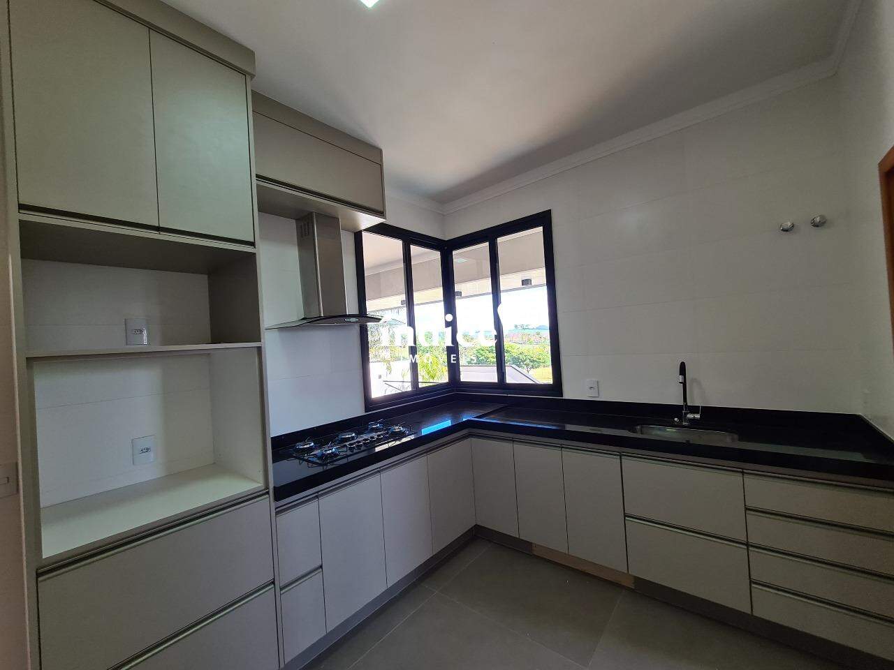 Casas Condomínio para à venda no Vila do Golf na cidade de Ribeirão Preto: 