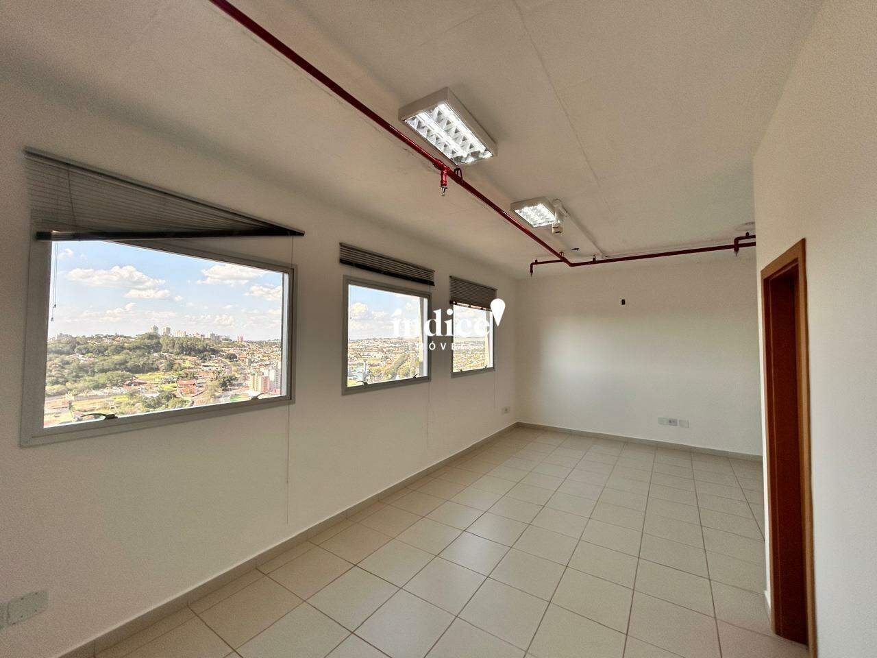 Sala Comercial para para aluguel no Jardim Botânico na cidade de Ribeirão Preto: 
