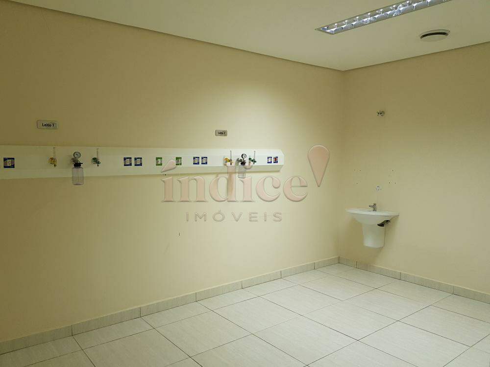 Salão Comercial para para aluguel no Jardim Sumaré na cidade de Ribeirão Preto: 