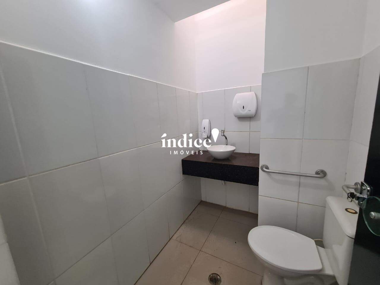 Salão Comercial para para aluguel no Centro na cidade de Ribeirão Preto: 
