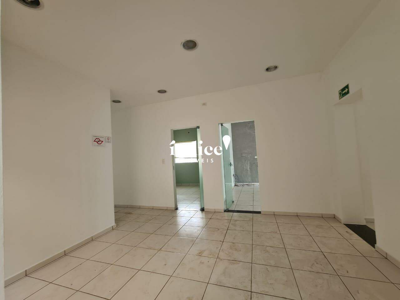 Salão Comercial para para aluguel no Centro na cidade de Ribeirão Preto: 