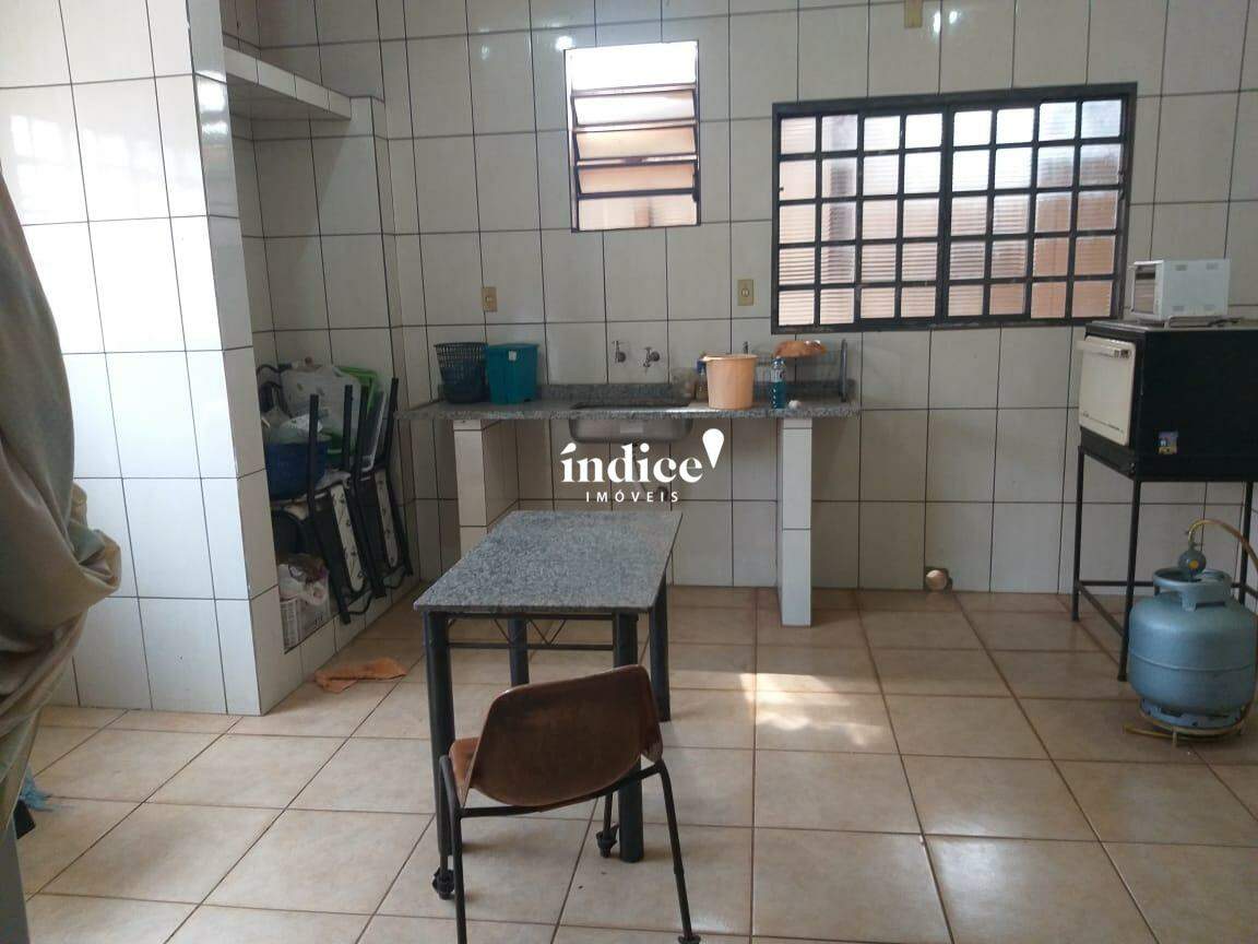 Casa Comercial para para aluguel no Centro na cidade de Ribeirão Preto: 