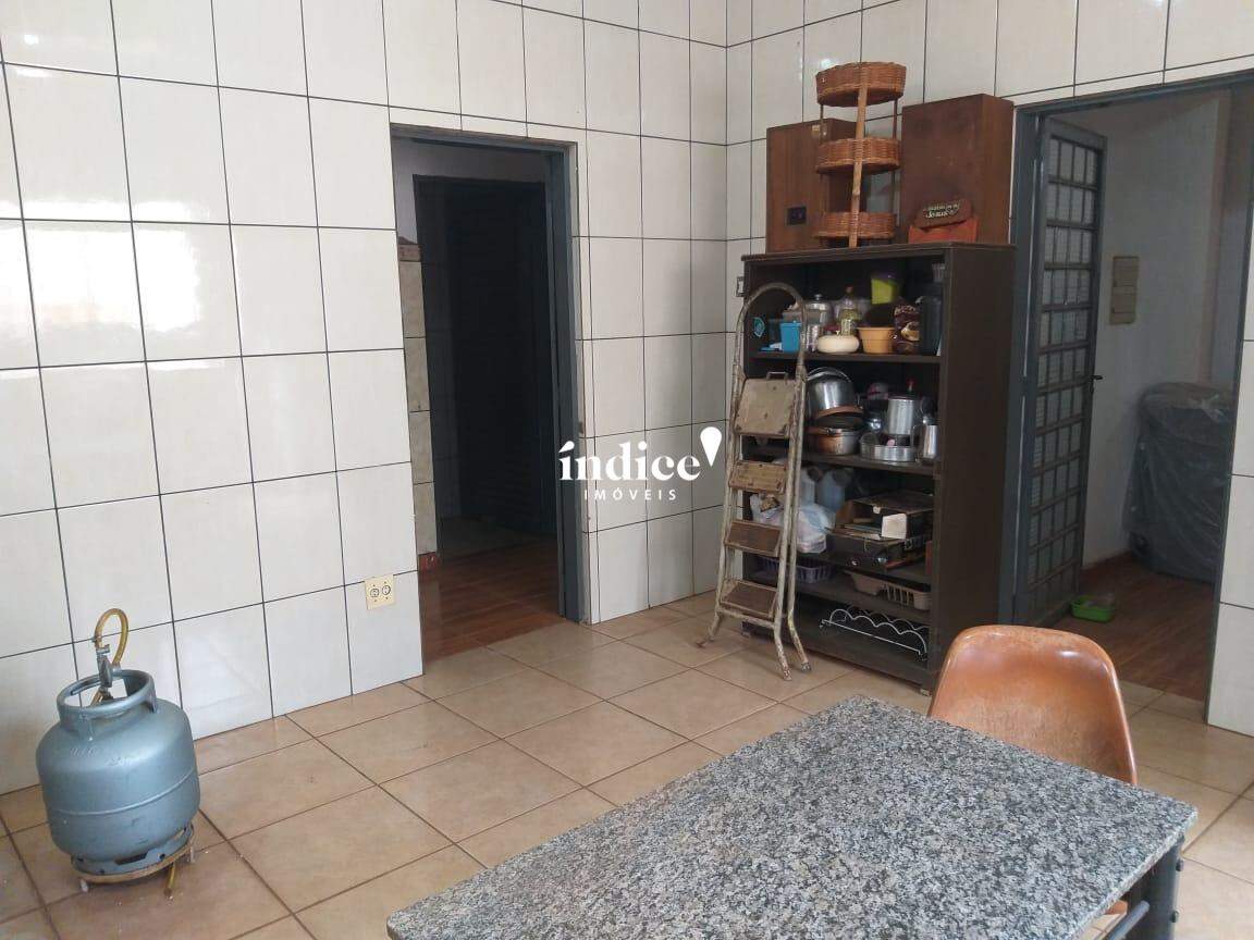 Casa Comercial para para aluguel no Centro na cidade de Ribeirão Preto: 