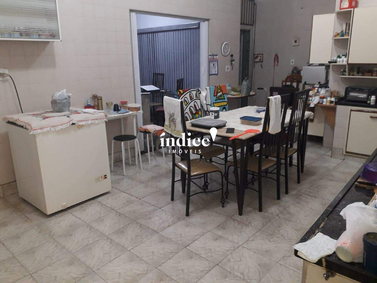 Casas para à venda no Centro na cidade de Ribeirão Preto: 
