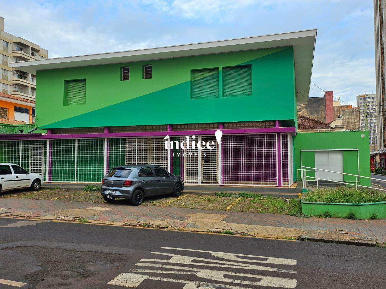 Salão Comercial para para aluguel no Centro na cidade de Ribeirão Preto: 
