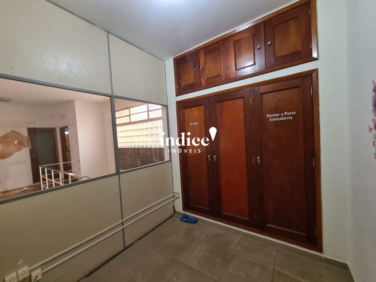 Salão Comercial para para aluguel no Centro na cidade de Ribeirão Preto: 
