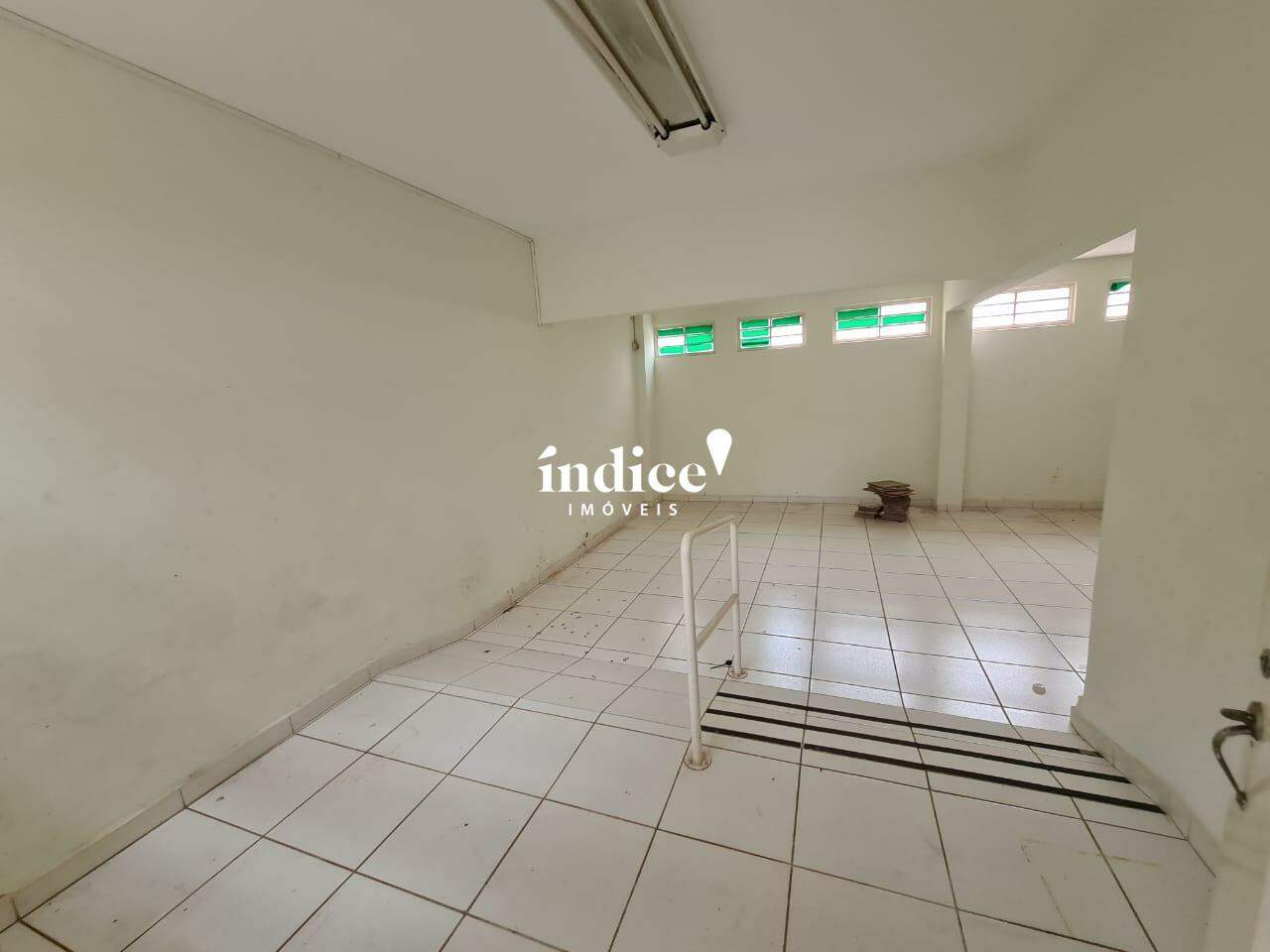 Salão Comercial para para aluguel no Centro na cidade de Ribeirão Preto: 
