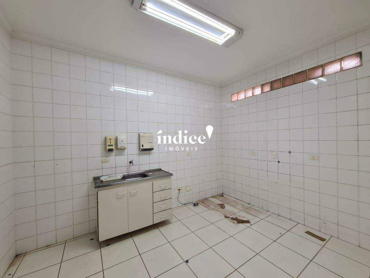 Salão Comercial para para aluguel no Centro na cidade de Ribeirão Preto: 