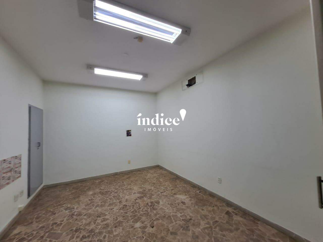 Salão Comercial para para aluguel no Centro na cidade de Ribeirão Preto: 
