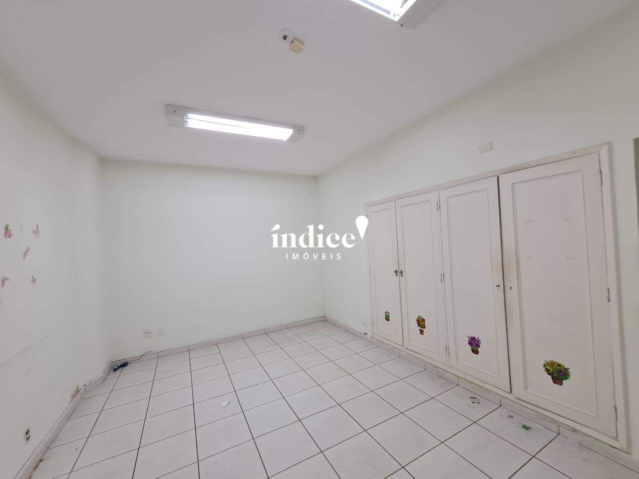 Salão Comercial para para aluguel no Centro na cidade de Ribeirão Preto: 