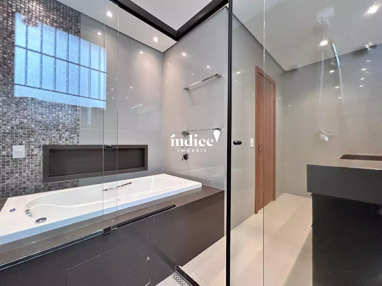 Coberturas para à venda no Bosque das Juritis na cidade de Ribeirão Preto: 