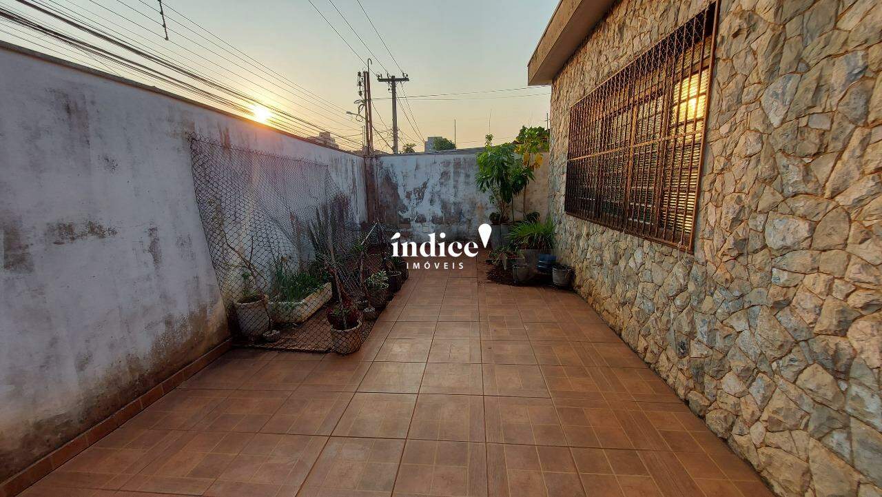 Casas para à venda no Jardim Paulista na cidade de Ribeirão Preto: 