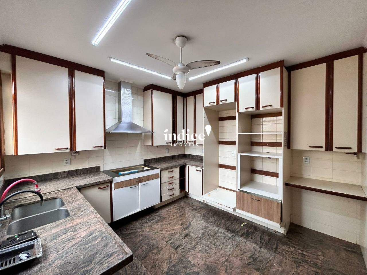 Casas para à venda no Alto da Boa Vista na cidade de Ribeirão Preto: 