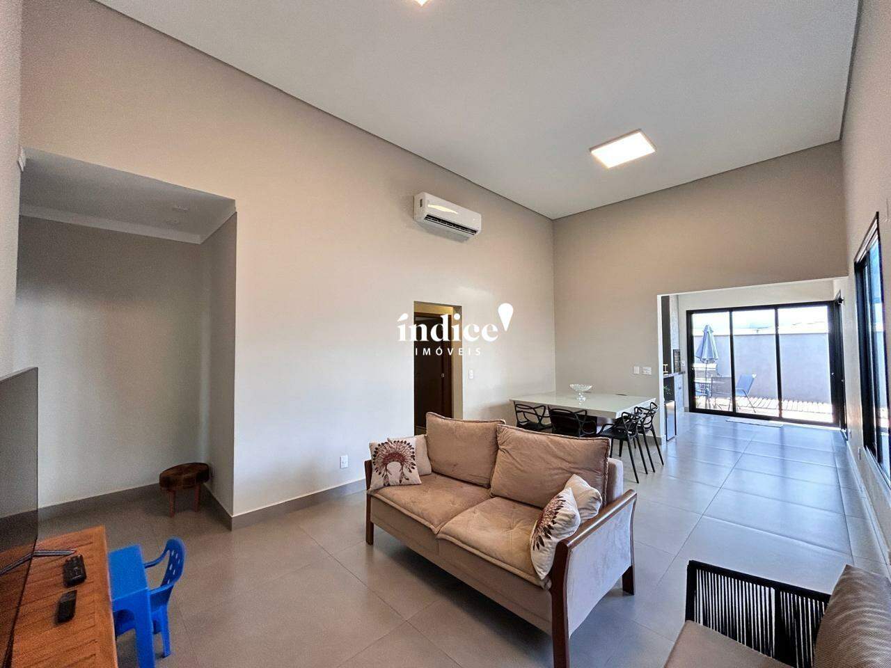 Casas Condomínio para à venda no Vila do Golf na cidade de Ribeirão Preto: 