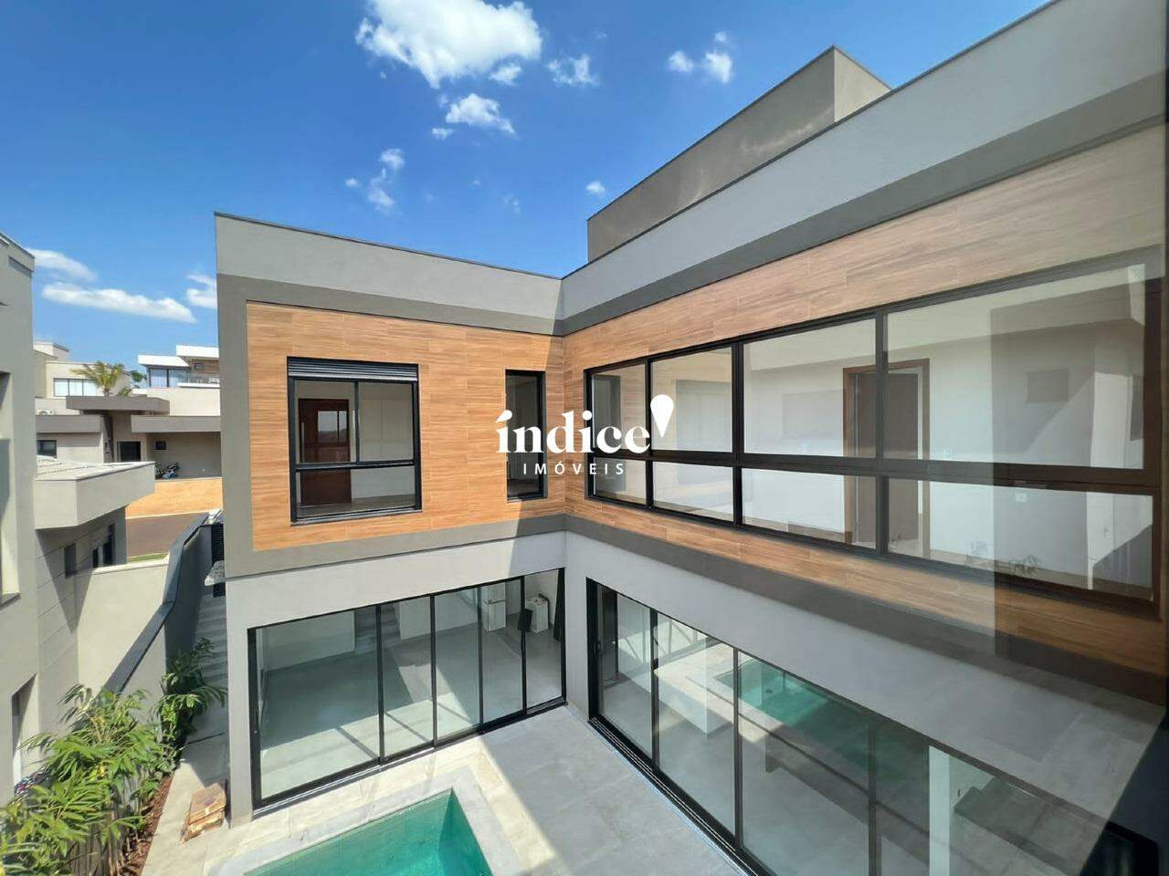 Casas Condomínio para à venda no Vila do Golf na cidade de Ribeirão Preto: 