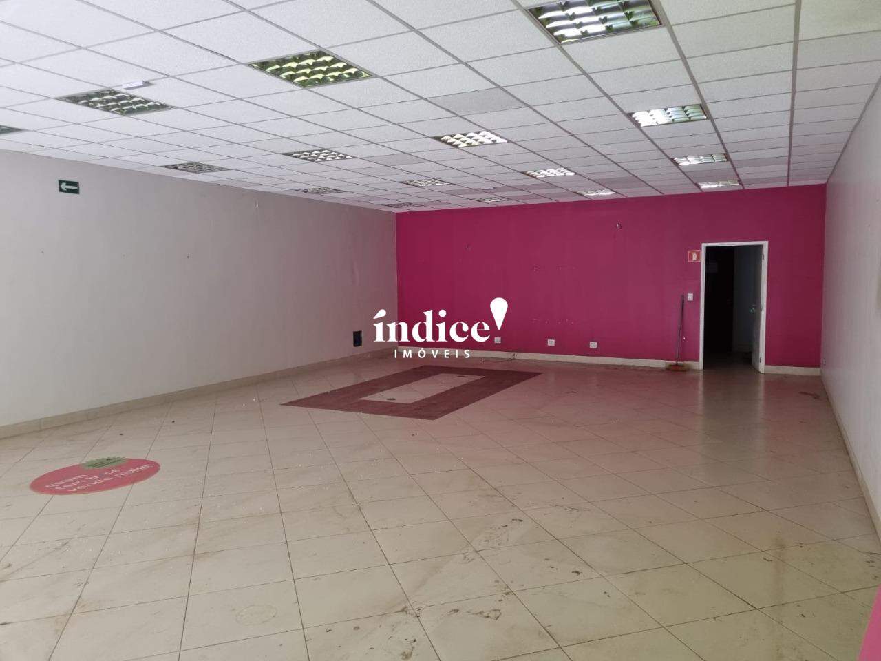 Salão Comercial para para aluguel no Ipiranga na cidade de Ribeirão Preto: 