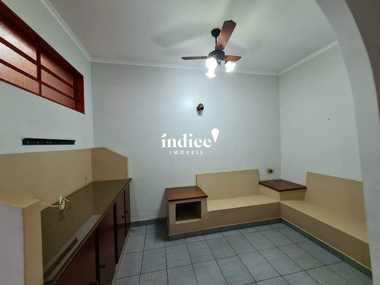 Casa Comercial para para aluguel no Jardim Irajá na cidade de Ribeirão Preto: 