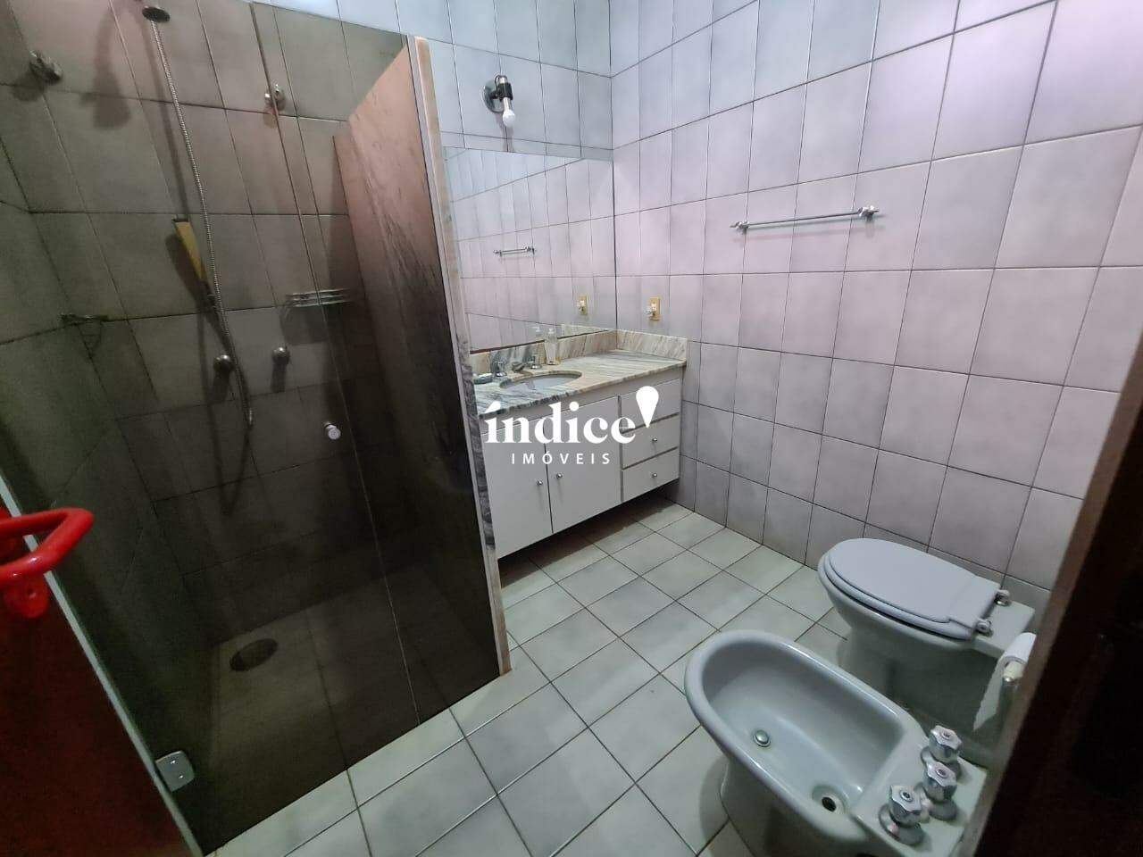 Casa Comercial para para aluguel no Jardim Irajá na cidade de Ribeirão Preto: 