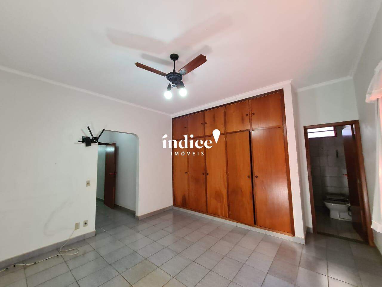 Casa Comercial para para aluguel no Jardim Irajá na cidade de Ribeirão Preto: 