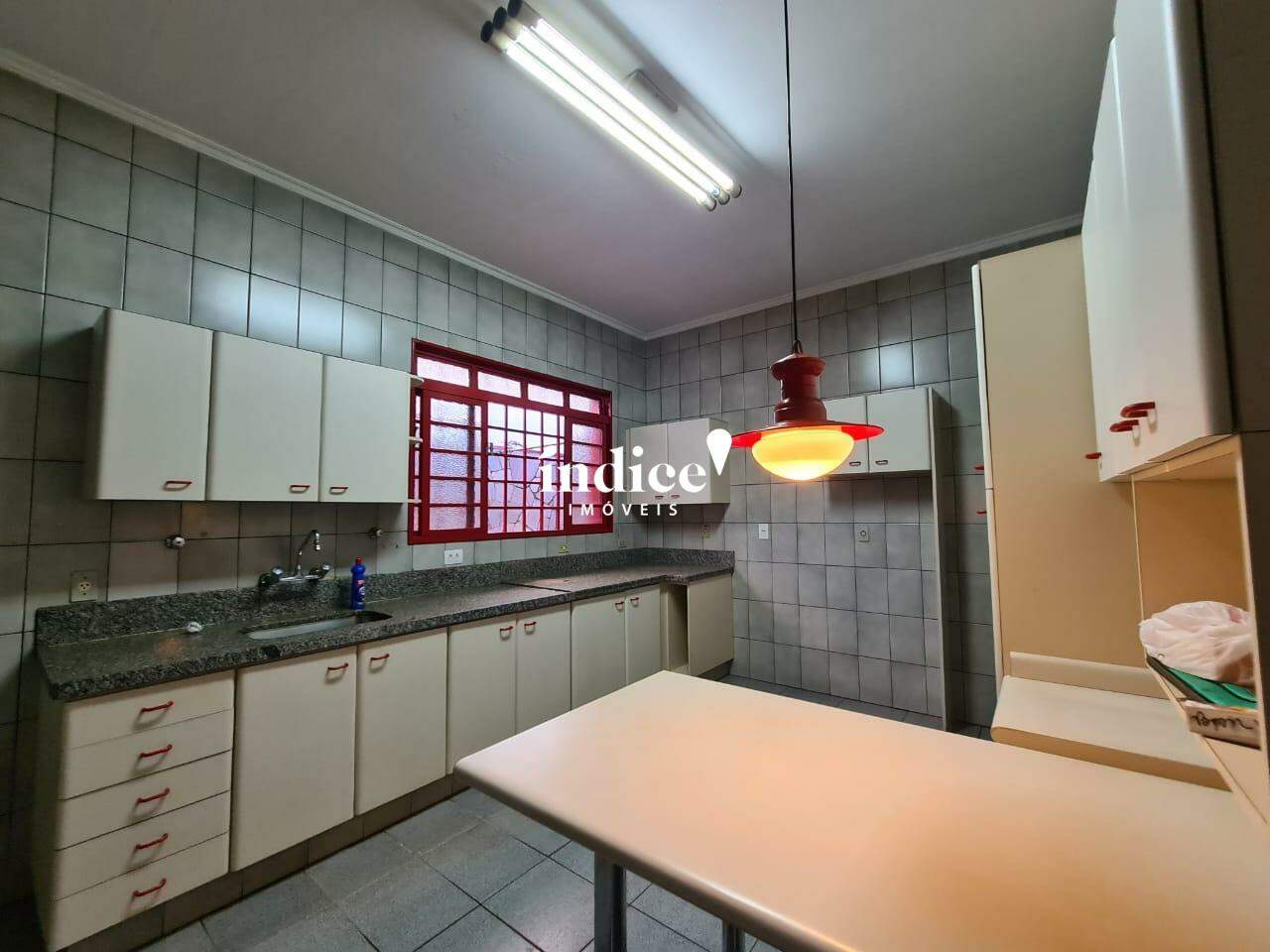 Casa Comercial para para aluguel no Jardim Irajá na cidade de Ribeirão Preto: 