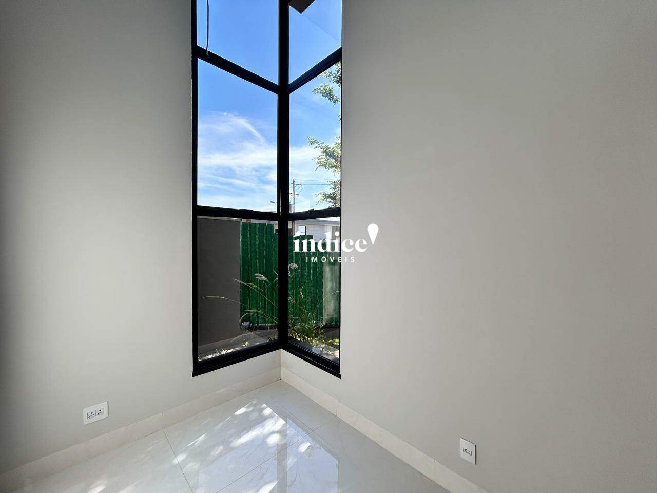 Casas Condomínio para à venda no Vila do Golf na cidade de Ribeirão Preto: 
