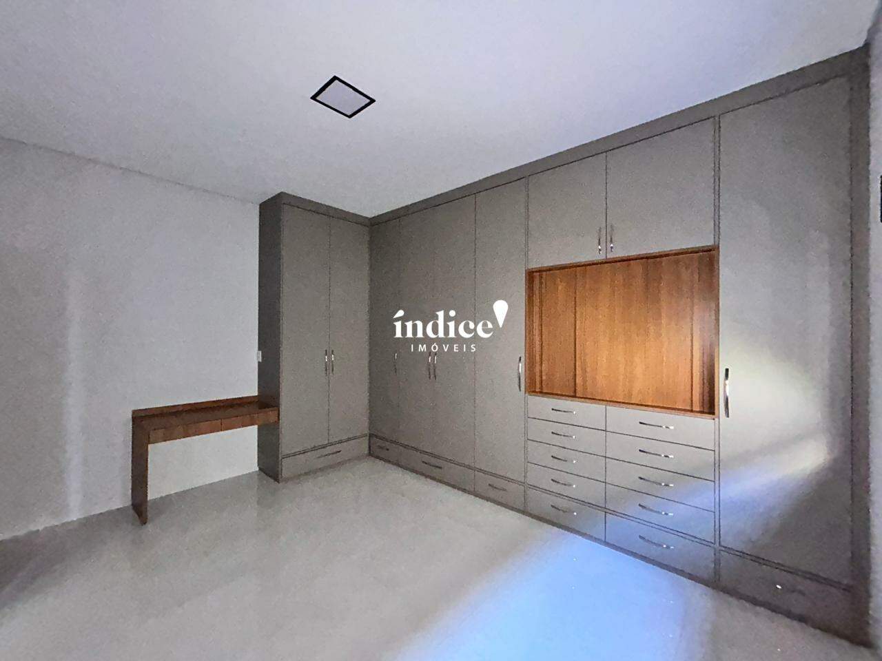 Casas Condomínio para à venda no Vila do Golf na cidade de Ribeirão Preto: 