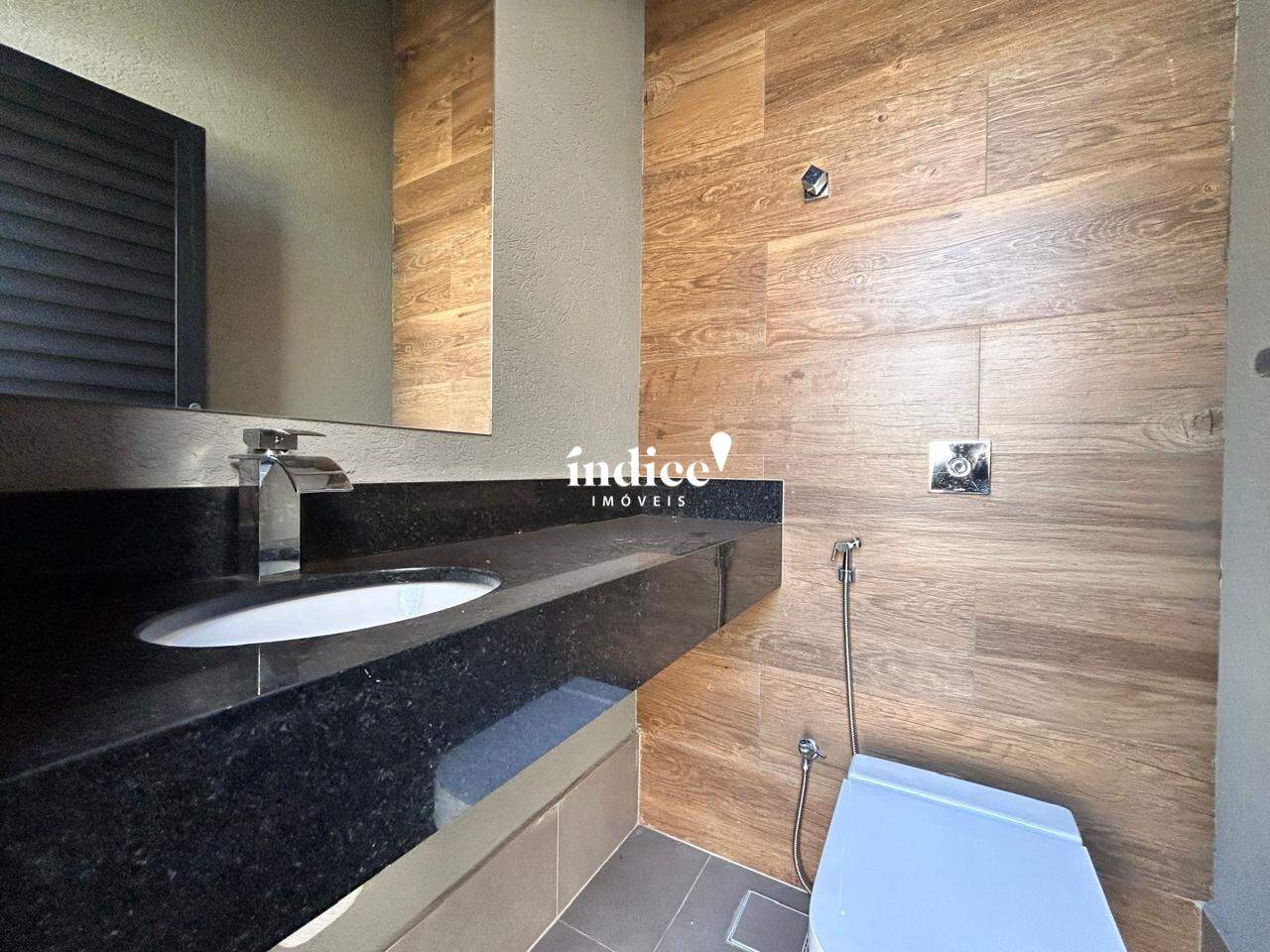 Casas Condomínio para à venda no Vila do Golf na cidade de Ribeirão Preto: 