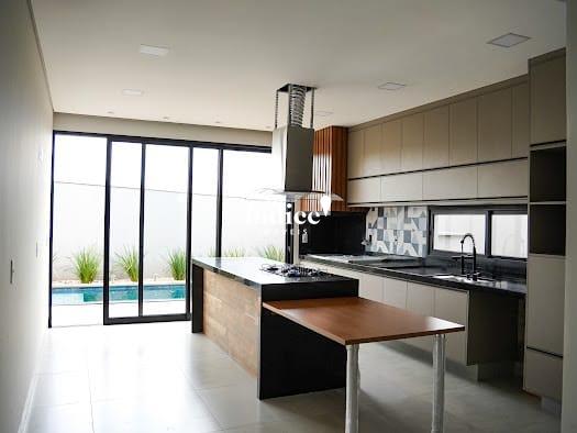 Casas Condomínio para à venda no Vila do Golf na cidade de Ribeirão Preto: 