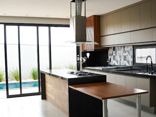 Casas Condomínio para à venda no Vila do Golf na cidade de Ribeirão Preto: 